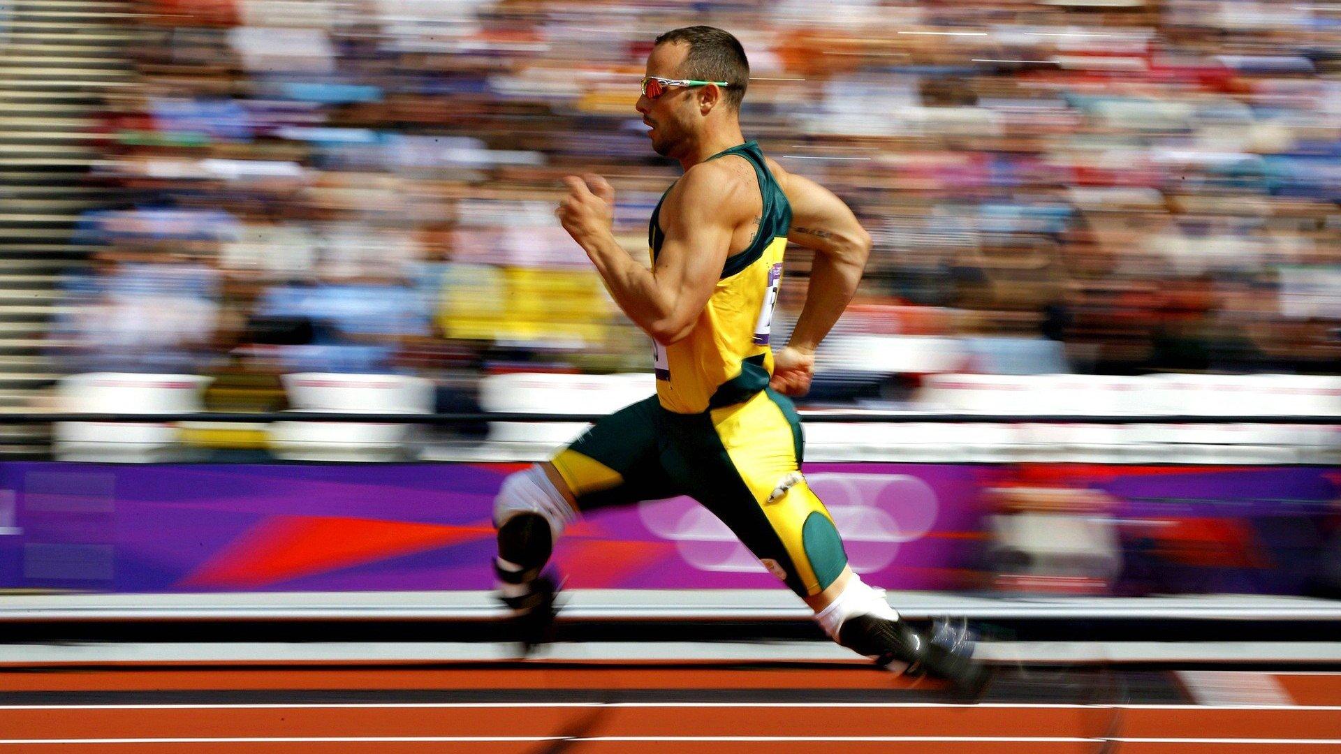 E人李雪莹霸气夺冠，冰场上的静默猎手，生活中的欢乐喜剧人